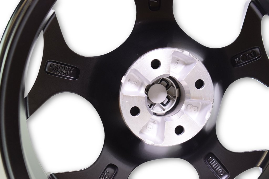 Genuine Abarth 17" Claw Alloy Wheel - Grande Punto & Evo Abarth - Abarth Tuning