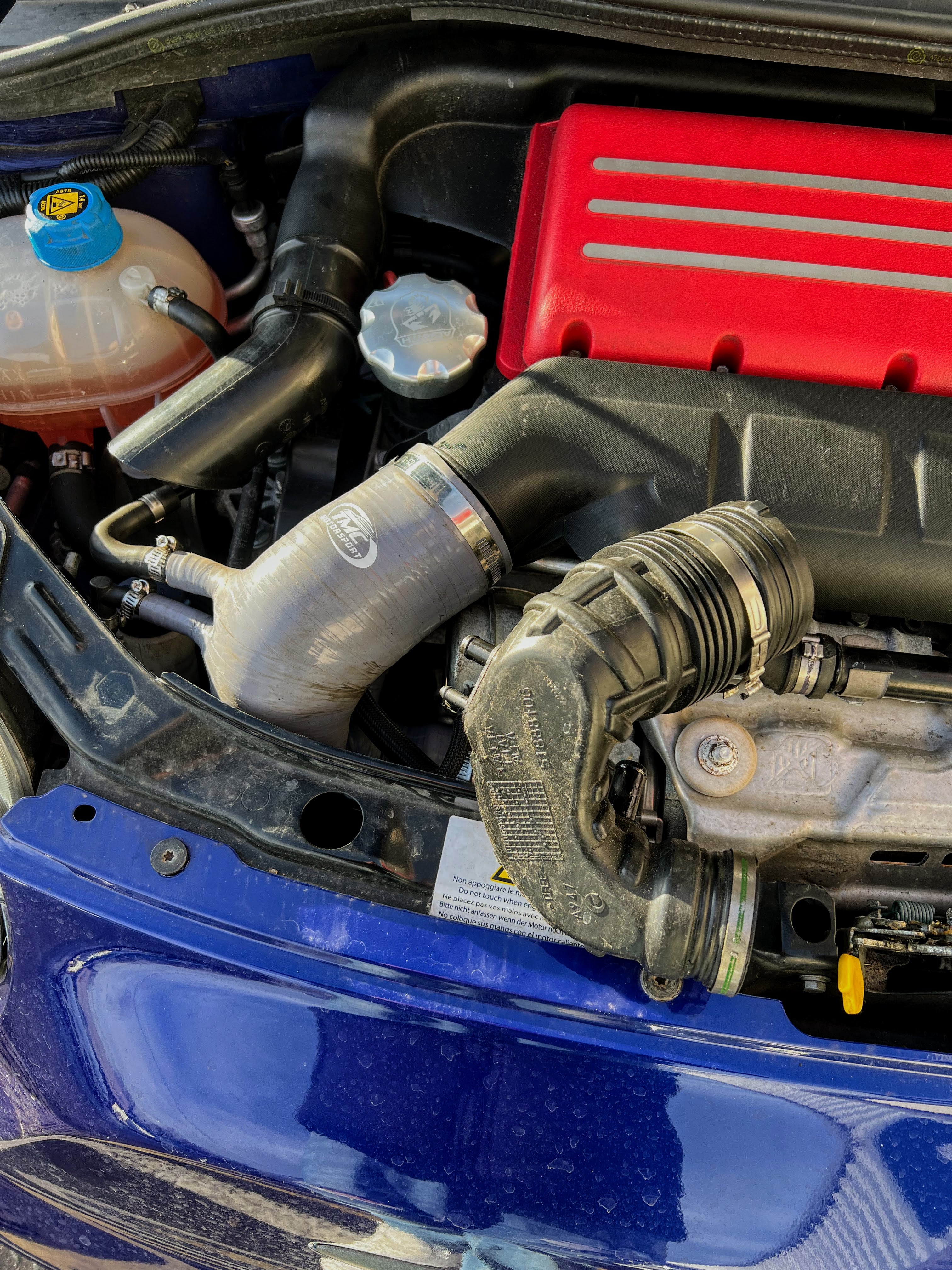 TMC Silicone Intake Hose for Abarth 500 / 595 / 695 T-Jet - IHI/TD04 Turbo - Abarth Tuning