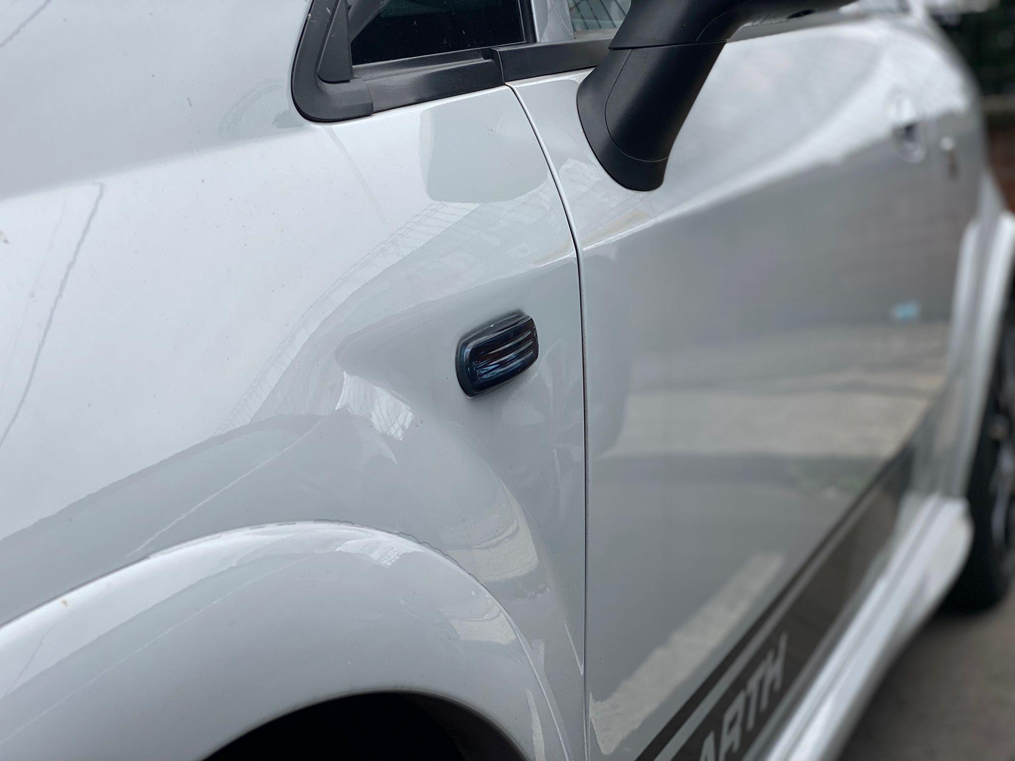 Abarth Grande Punto / Punto Evo Smoked Look Side Indicators - Abarth Tuning