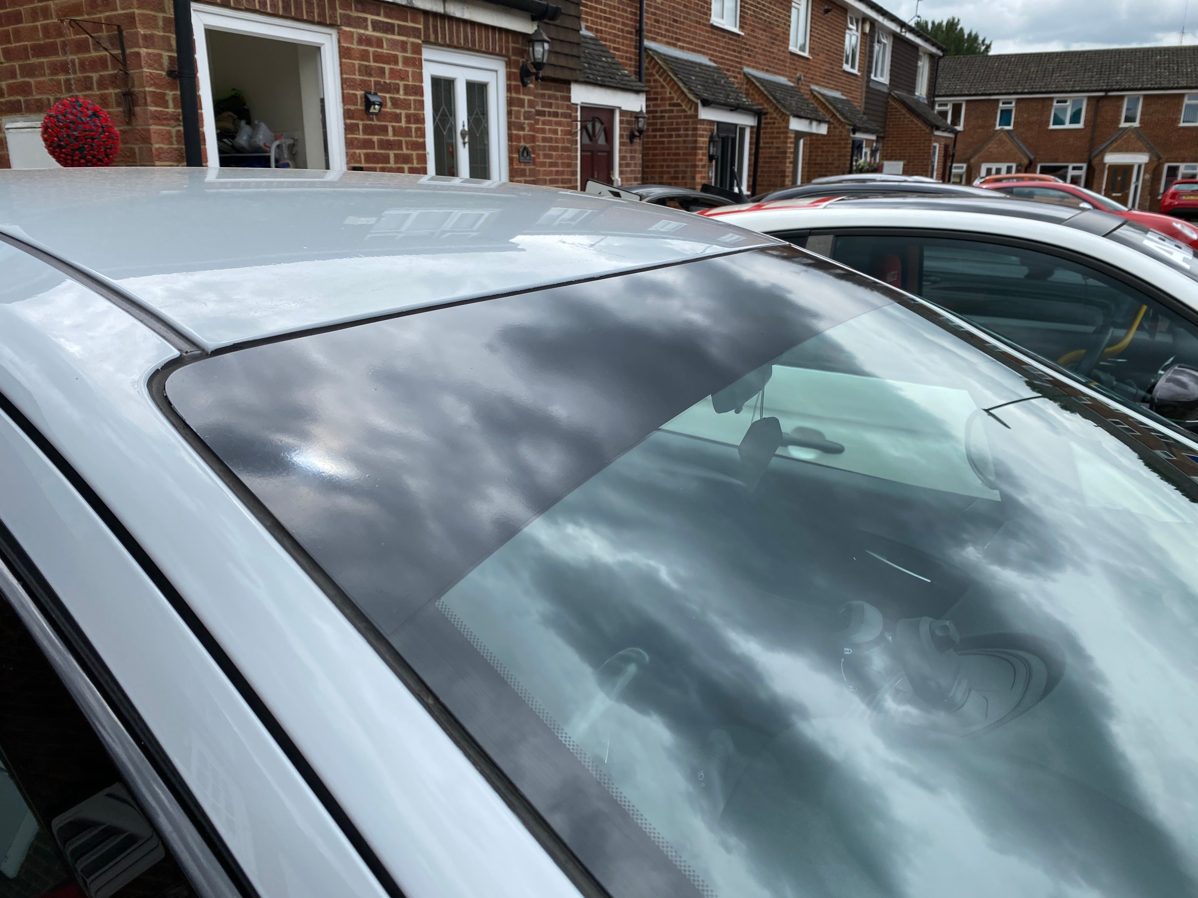 Abarth Abarth Punto Pre-cut, Easy Fit Plain Sunstrip - Essential Squeegee Included - Abarth Tuning