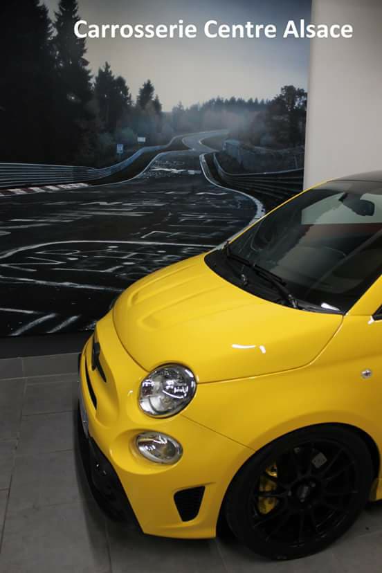 Abarth 500/595 Biposto Style REPLICA BONNET WITH OPTIONAL VENTS - Cadamuro