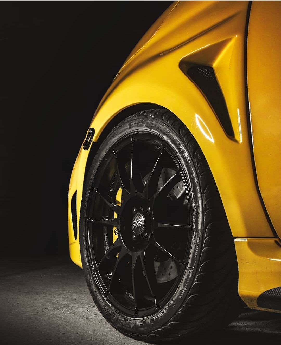 Abarth 500 / 595 / 695 Front Wings - Cadamuro - Abarth Tuning